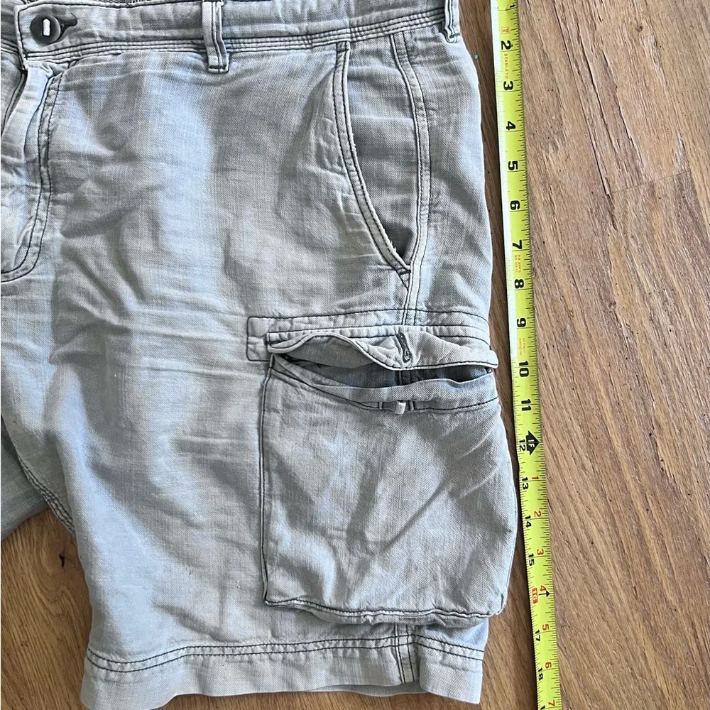Men's Faherty Size 34-36 waist Gray Cargo Shorts with Relaxed Fit 8